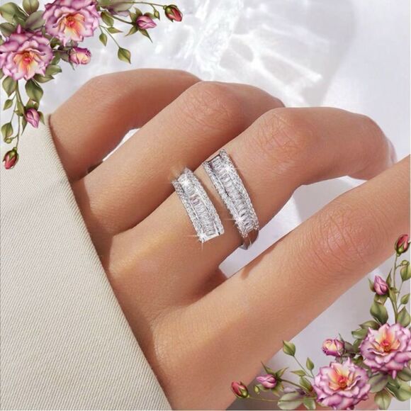 T-Shaped Copper Cubic Zirconia Ring With Open Ends - Picture 1 of 9